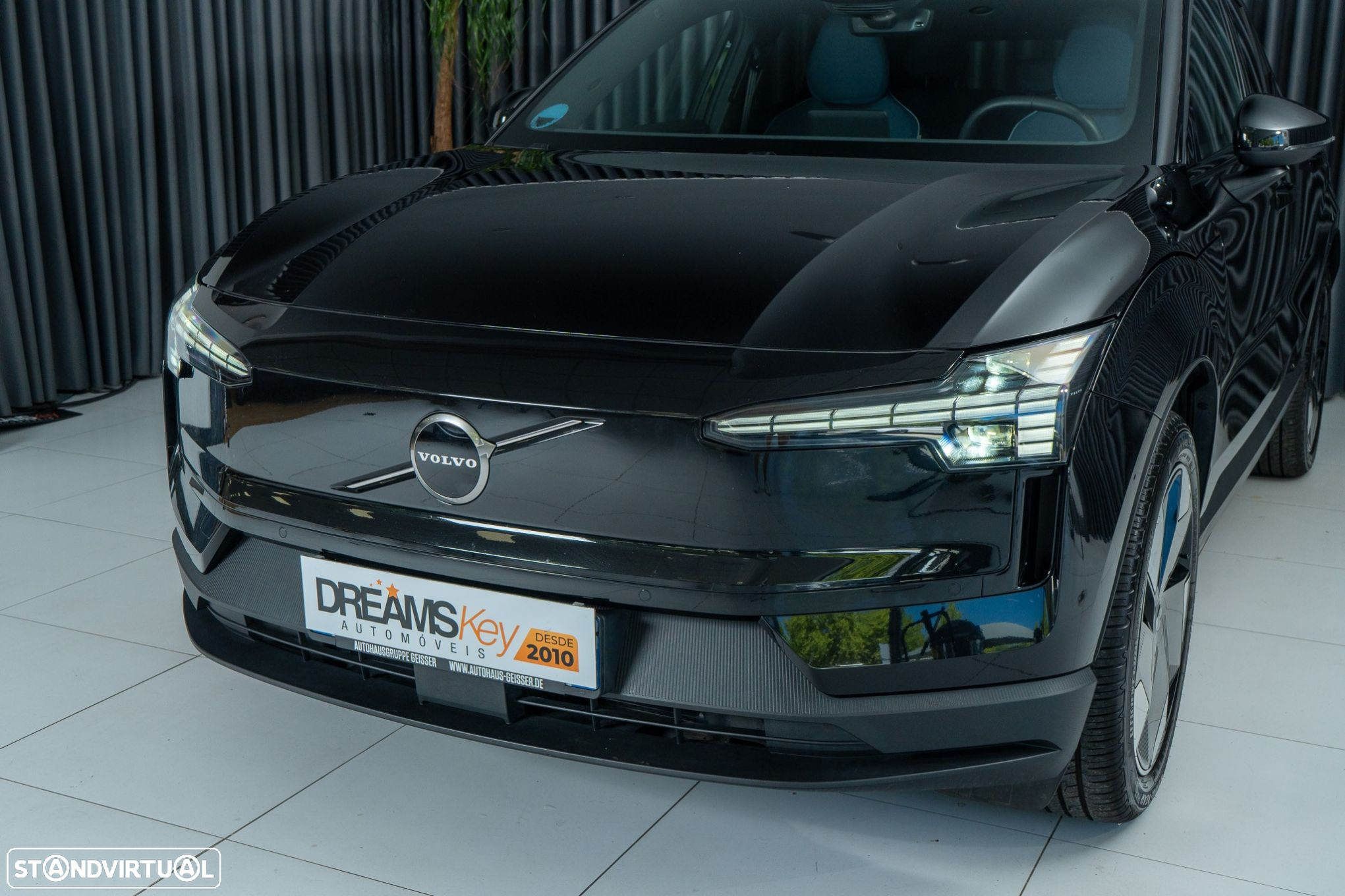 Volvo EX30 69 kWh Single Motor Extended Range Plus - 25