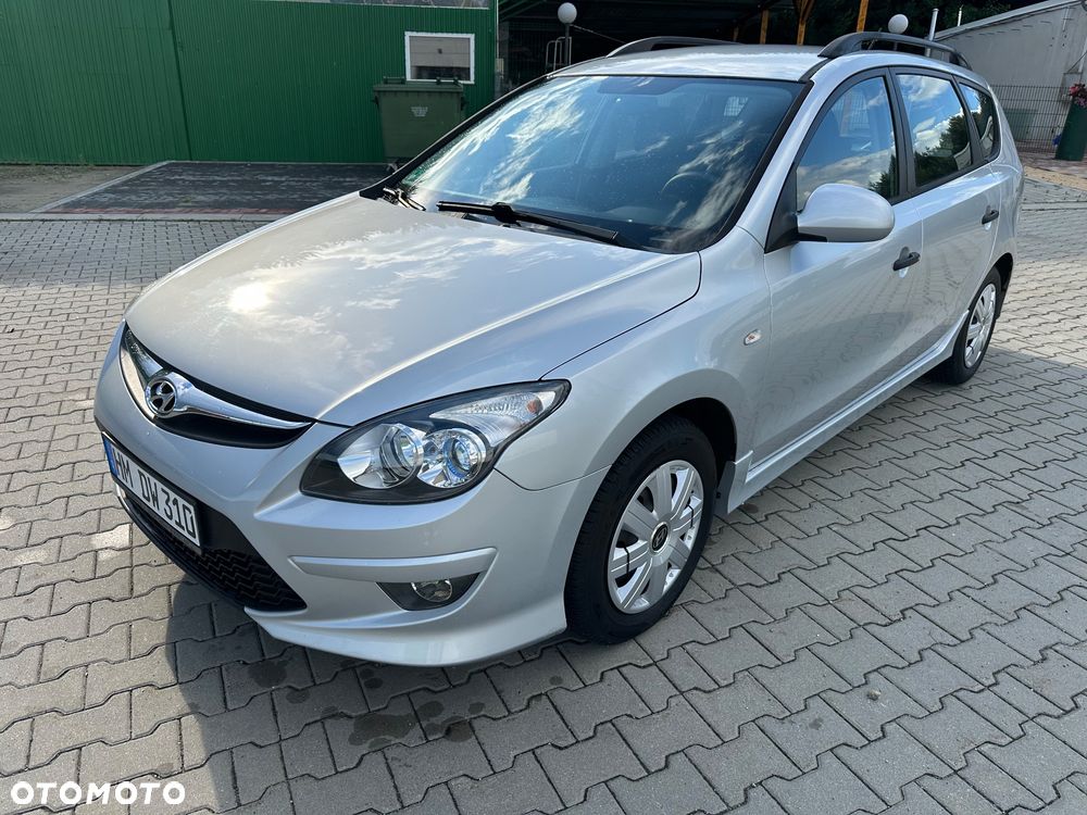 Hyundai i30 1.4 Base + - 20