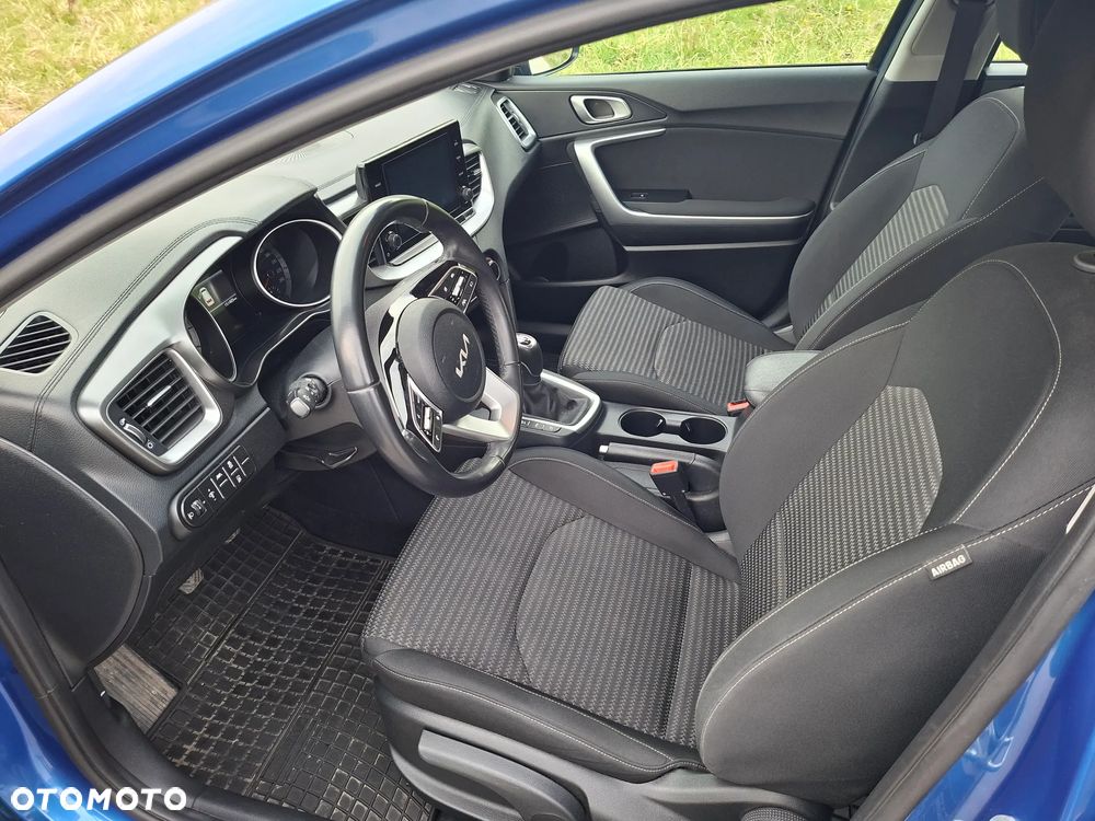 Kia Ceed 1.5 T-GDI M - 17