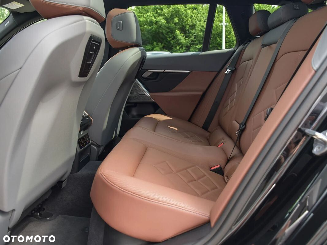 BMW Seria 5 - 17