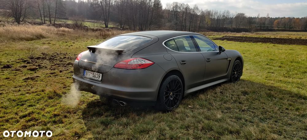Porsche Panamera 4S - 3