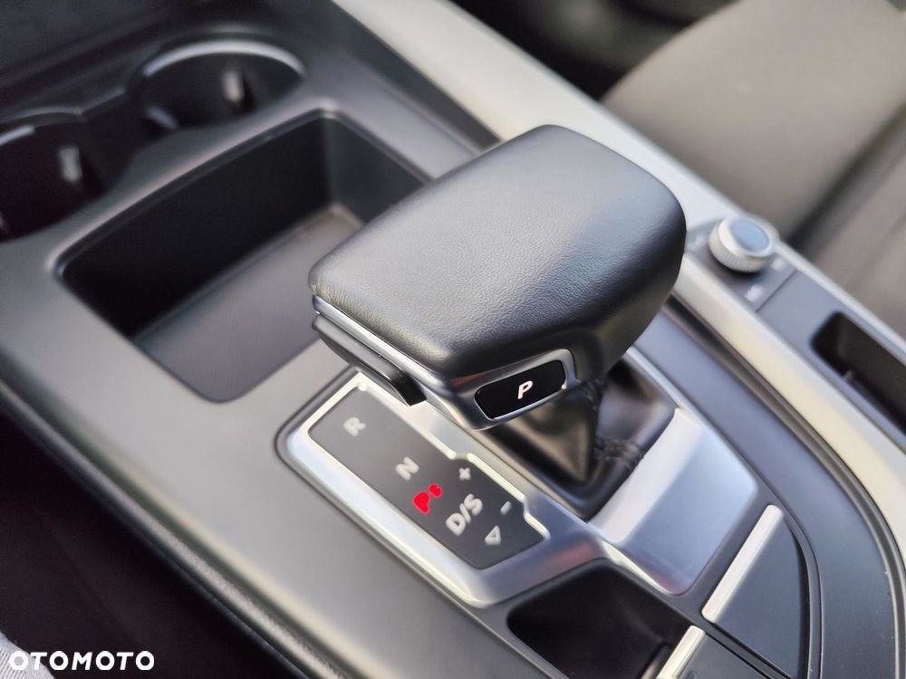 Audi A4 Limousine - 21