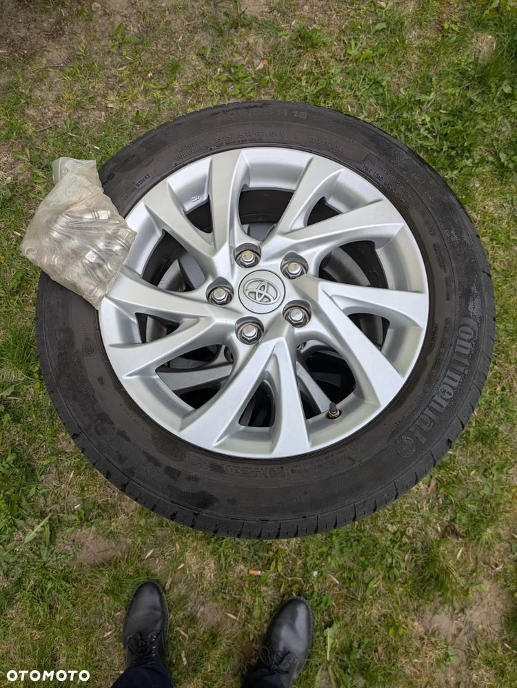 Toyota Auris Hybrid 135 Premium - 13