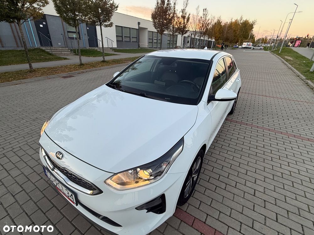 Kia Ceed - 13