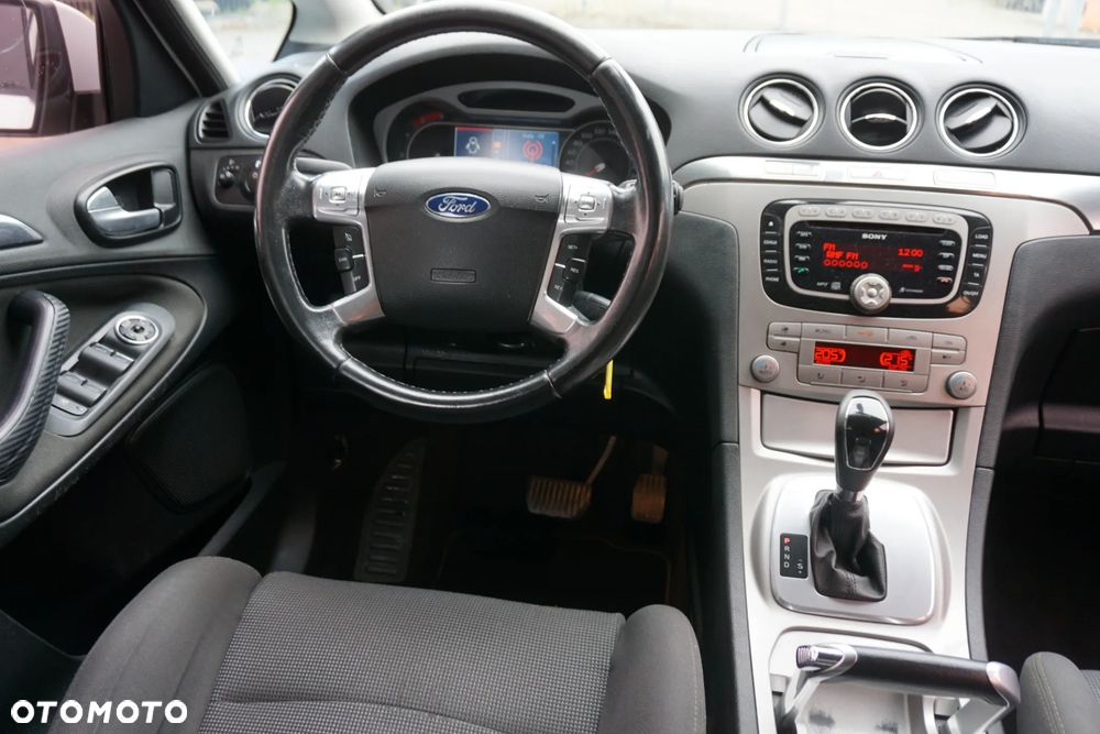 Ford S-Max 2.0 TDCi DPF Trend - 13