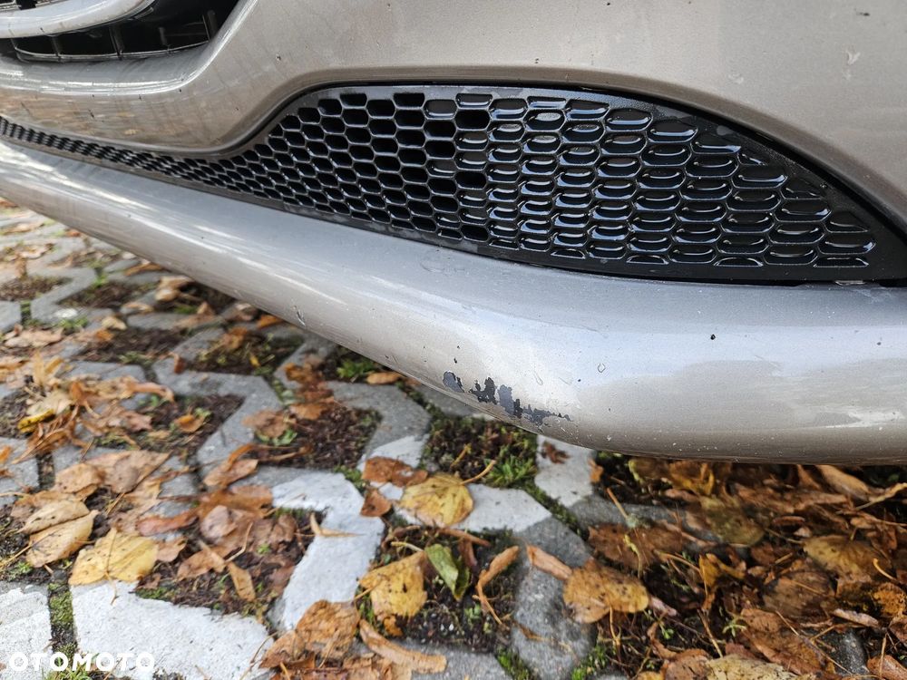 Peugeot 208 - 11