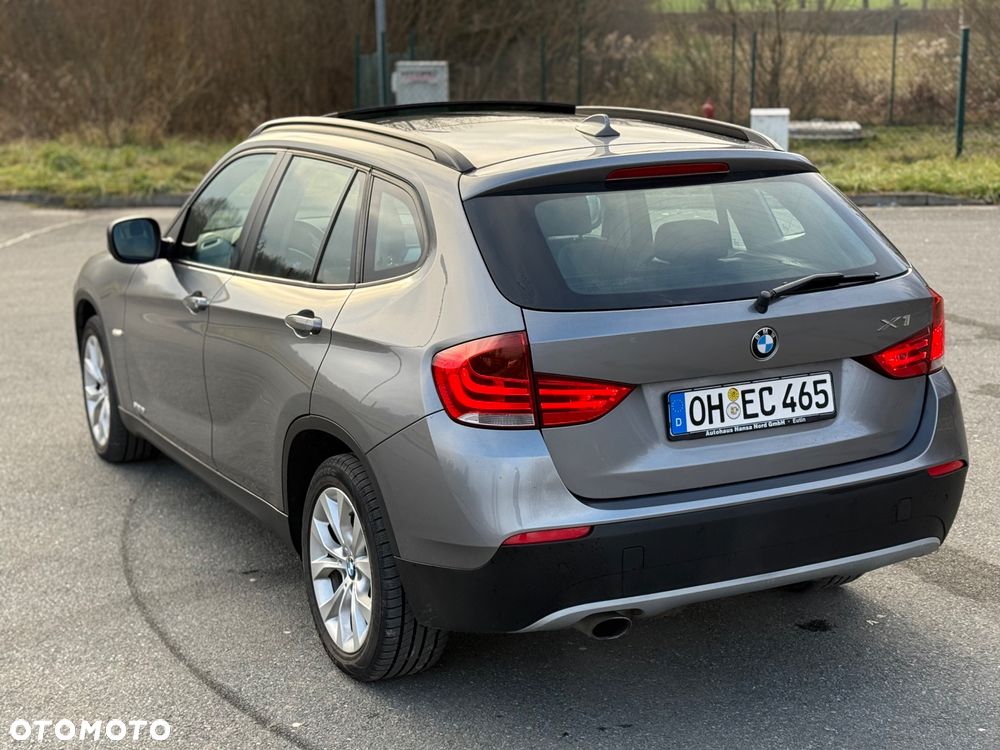BMW X1 sDrive18i - 10