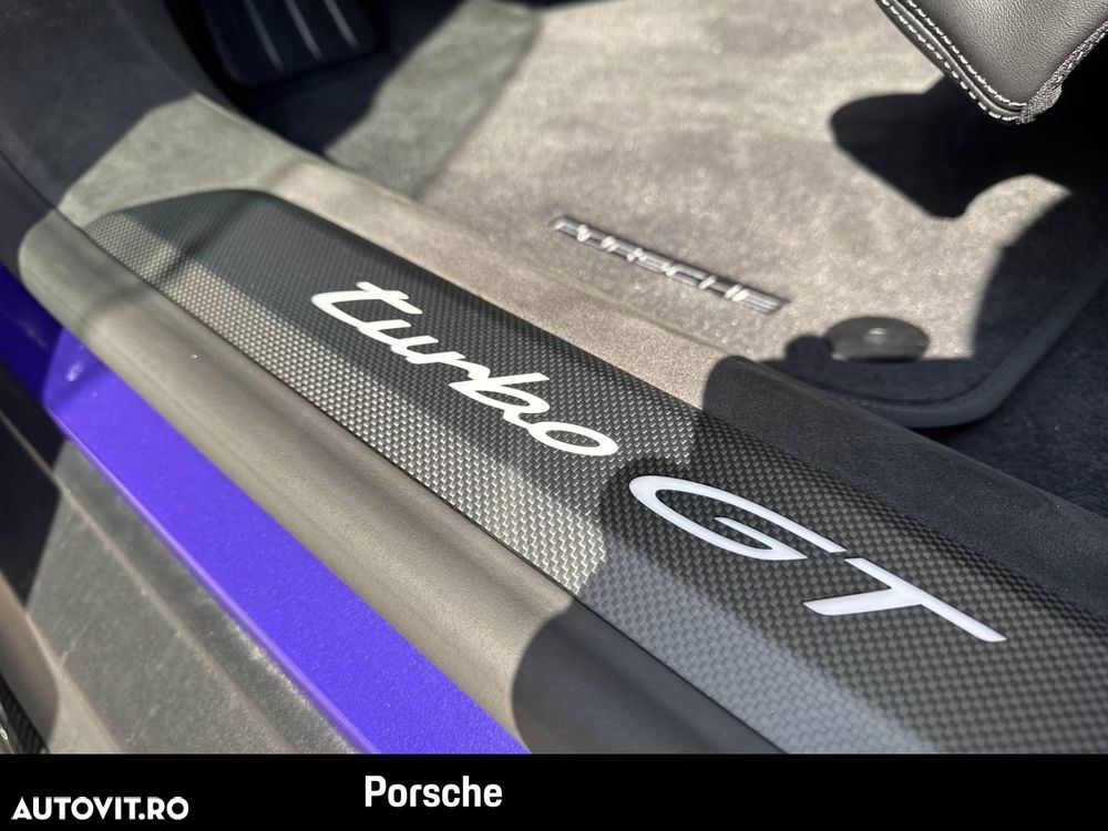 Porsche Taycan Turbo GT - 21