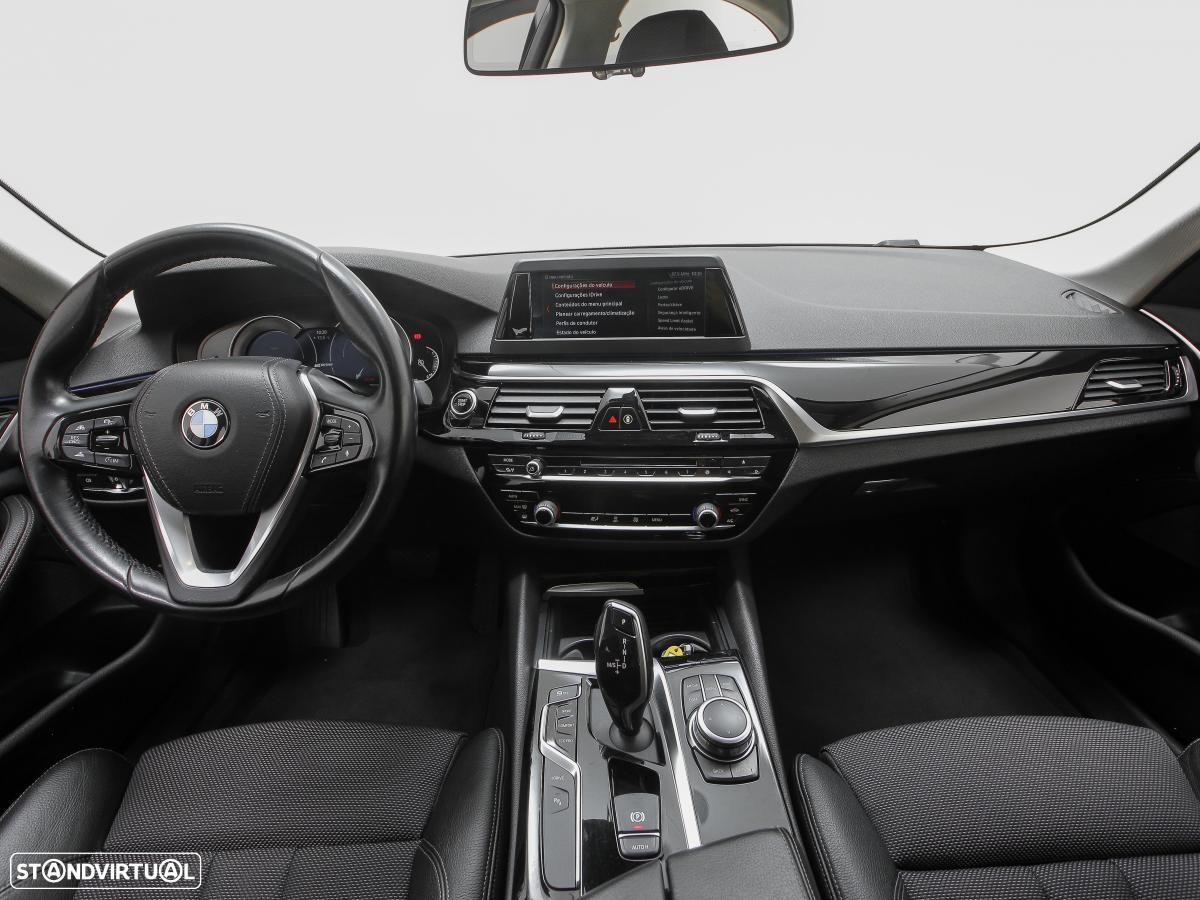BMW 530 e iPerformance Line Sport - 6