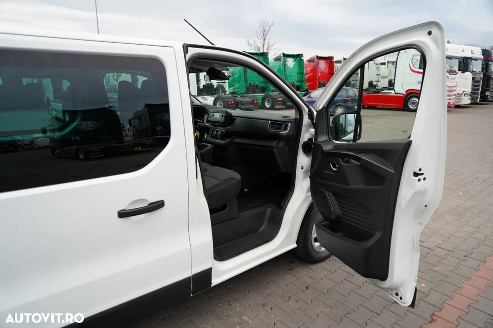Renault TRAFIC III / AUTOBUS / 9 LOCURI / PRIMUL PROPRIETAR / DEALER POLONESE / 2022 / - 32