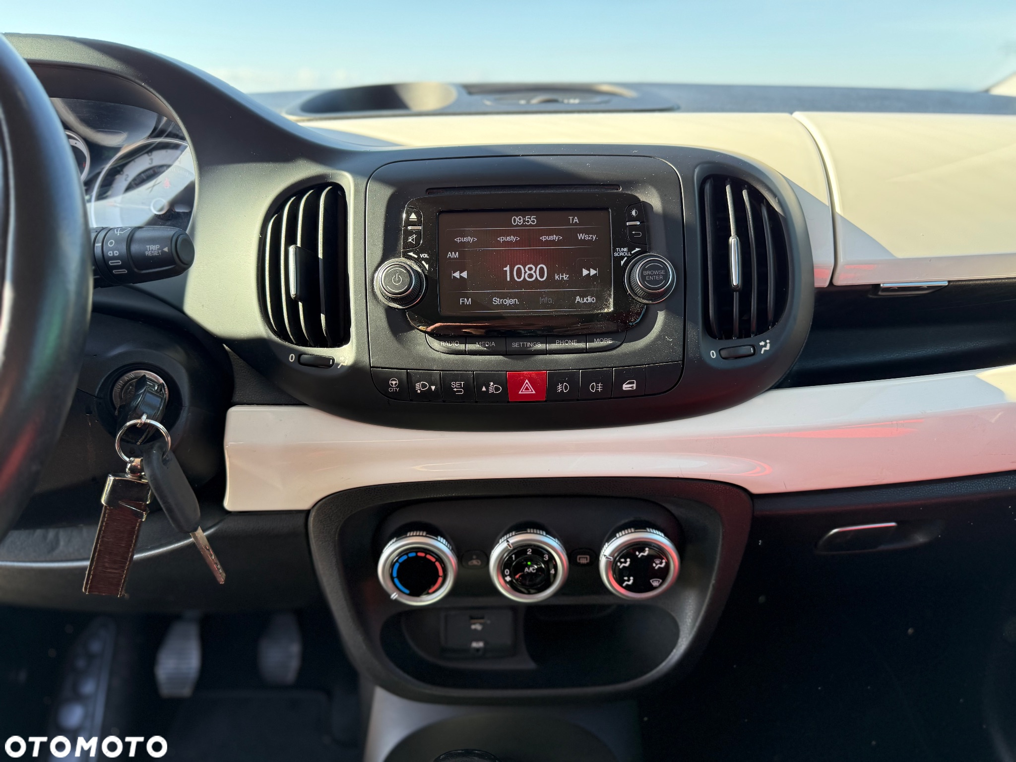 Fiat 500L 1.4 16V (RED) - 18