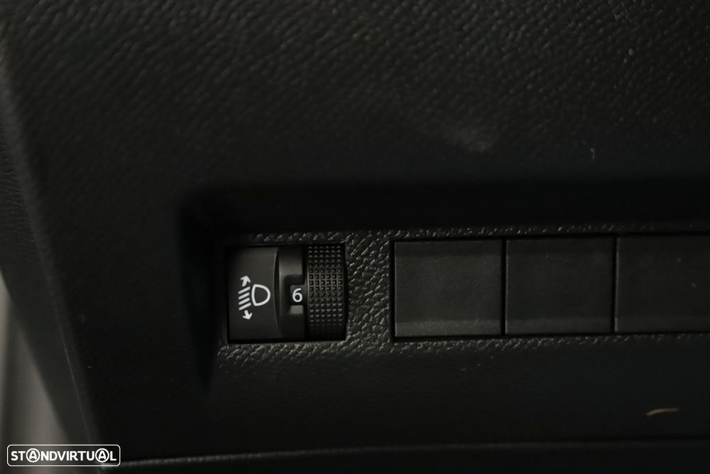 Peugeot e-208 51 kWh Allure - 20