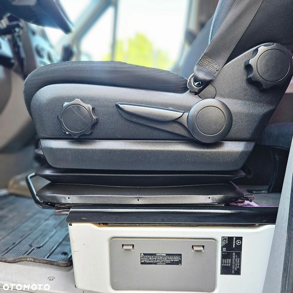 Mercedes-Benz Sprinter - 34