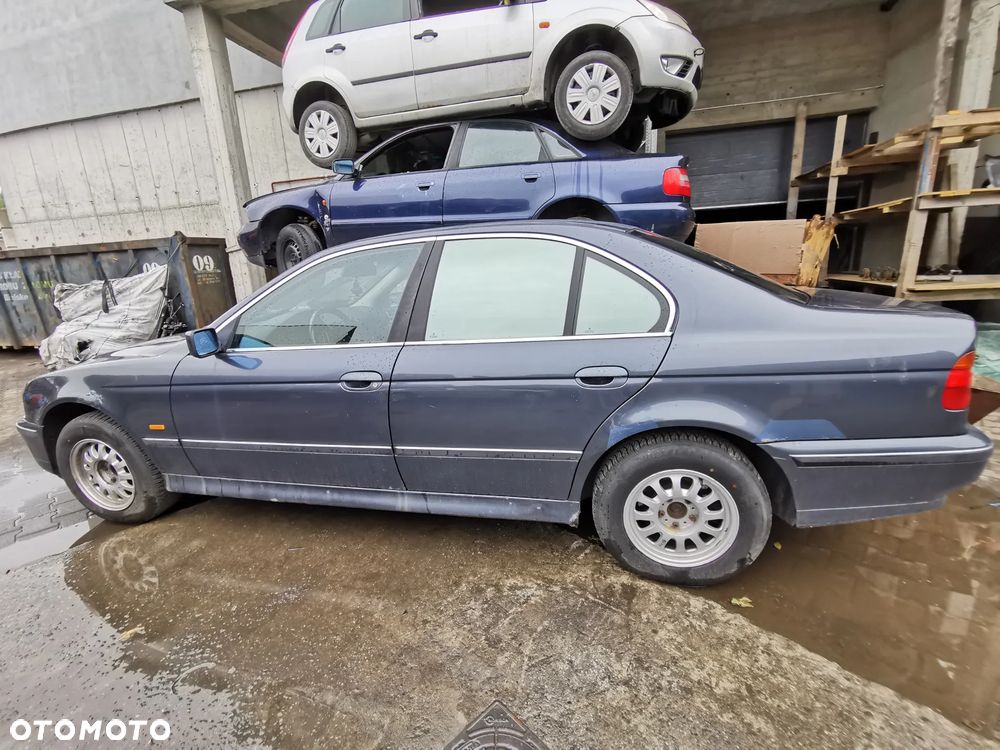 Drzwi tył lewy Bmw 5 E39 1996r kod lakieru 310/7 fiordgrau-metallic - 1