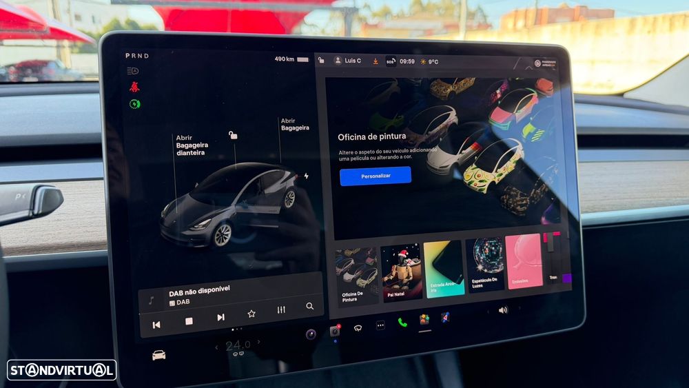 Tesla Model 3 Long-Range Dual Motor AWD - 32