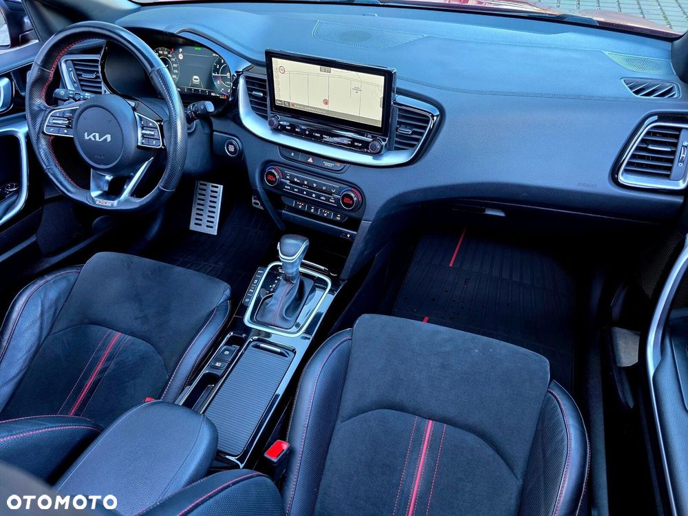 Kia ProCeed 1.6 T-GDI GT DCT - 31