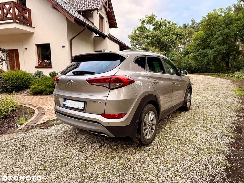 Hyundai Tucson 2.0 CRDI BlueDrive Comfort 2WD - 7
