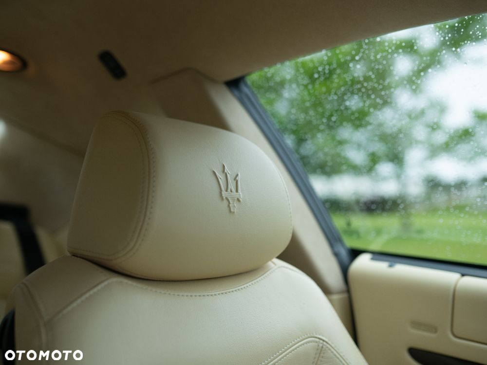 Maserati GranTurismo S - 14