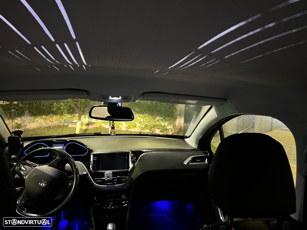 Peugeot 2008 1.4 HDi Allure - 8