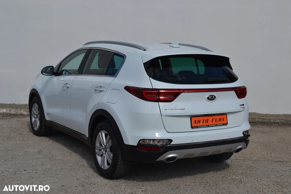 Kia Sportage 2.0 CRDI AWD Eco-Dynamics+ (48V M-H) Aut. GT LINE - 5