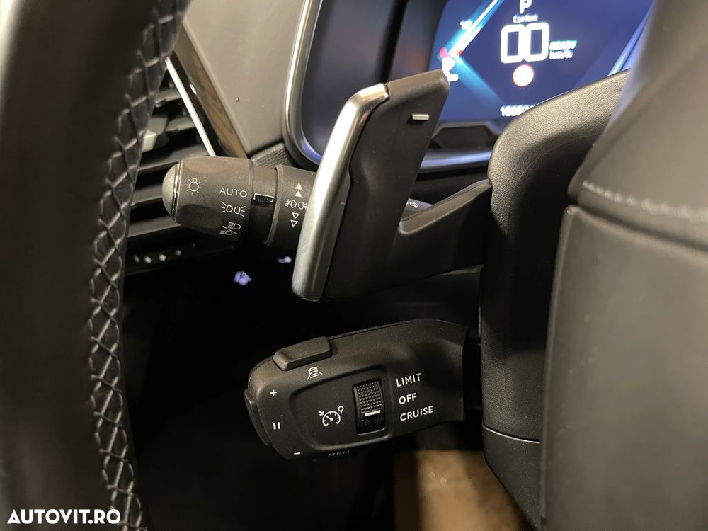 DS Automobiles DS 7 Crossback - 35