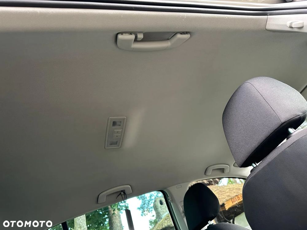 Volkswagen Golf 1.2 TSI BlueMotion Technology Comfortline - 27