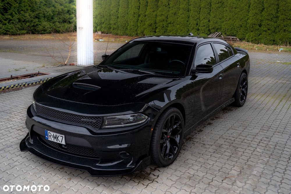 Dodge Charger 5.7 R/T - 8