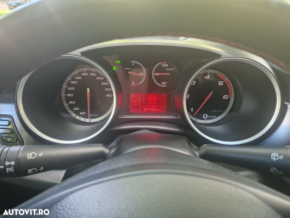 ALFA ROMEO Giulietta 2011 — imagine 10