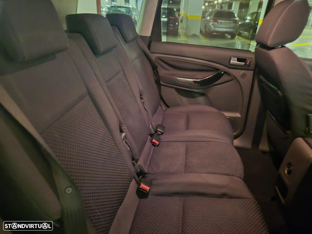 Ford C-Max 1.6 TDCi Titanium - 32