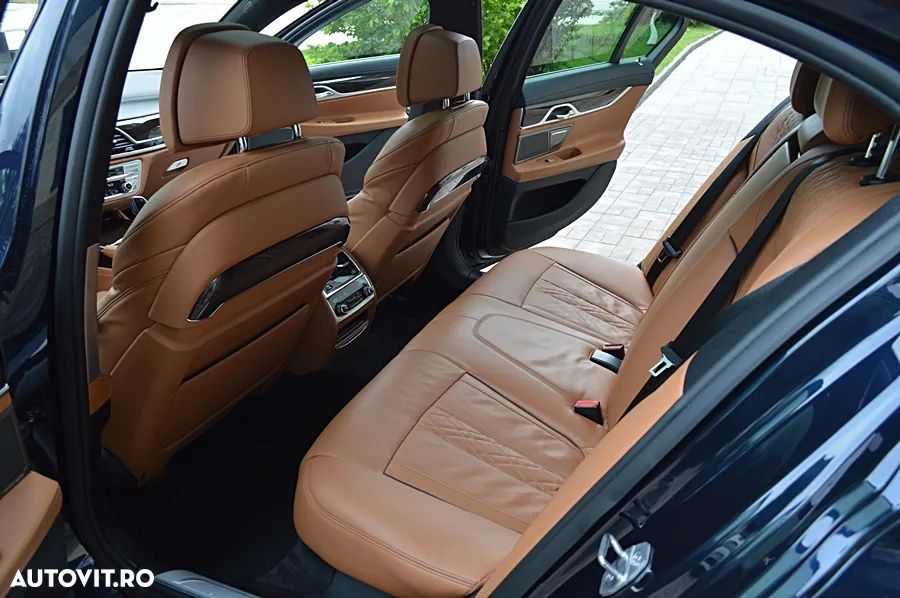 BMW Seria 7 730d xDrive Edition Exclusive - 35