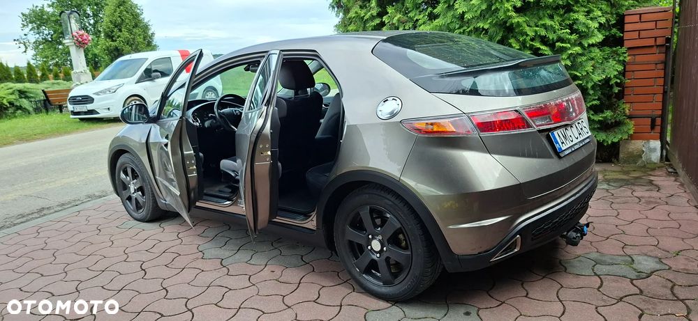 Honda Civic 1.8i-VTEC Sport - 22