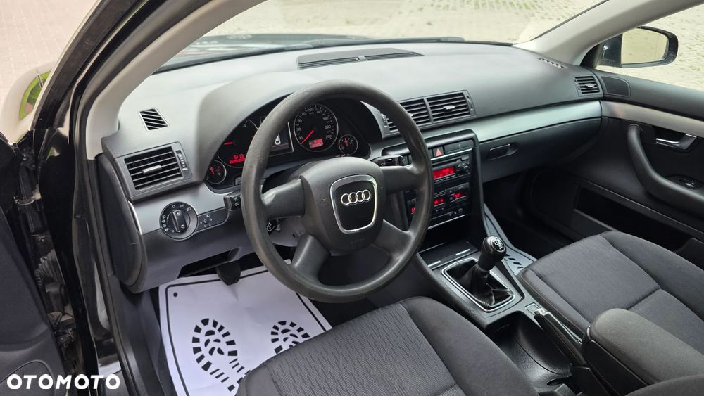 Audi A4 Avant 2.0 TDI - 13
