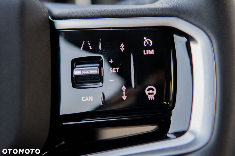 Land Rover Discovery Sport 2.0 P200 mHEV - 30