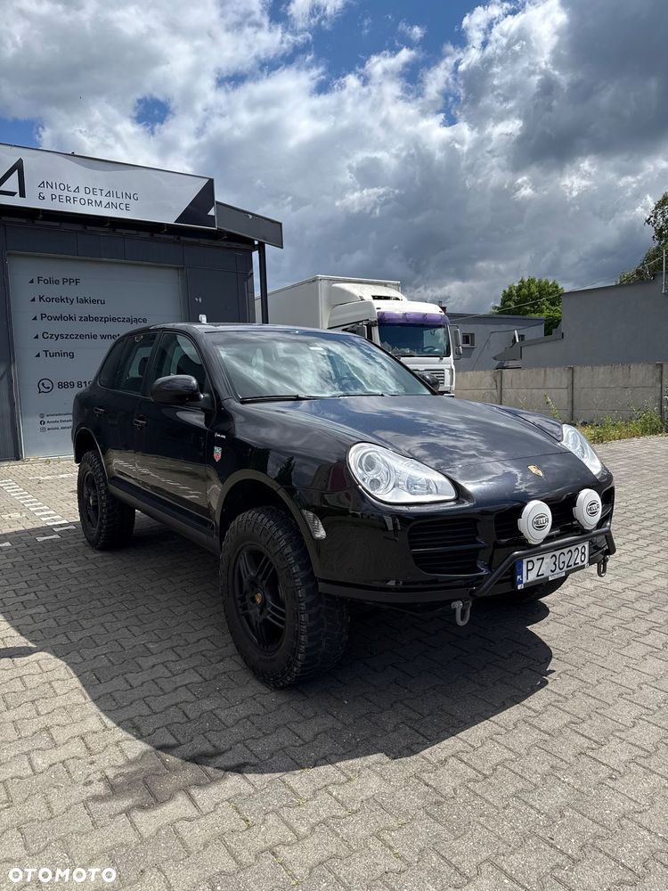 Porsche Cayenne - 8