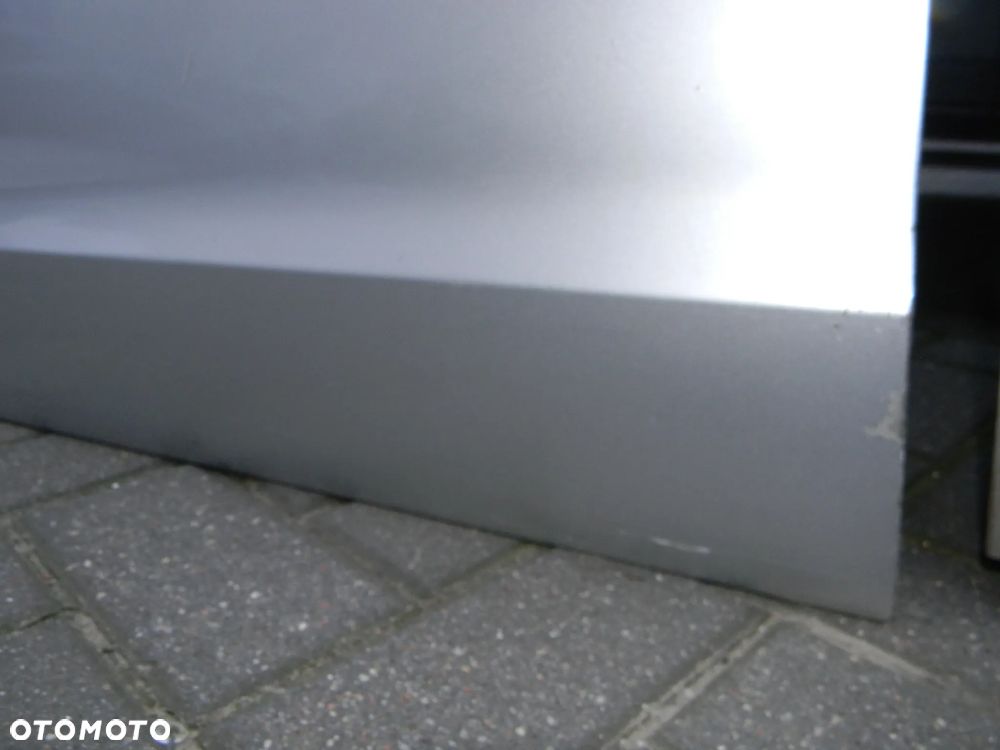 drzwi lewe prawe tył przód OPEL CORSA C Z147 5D - 7