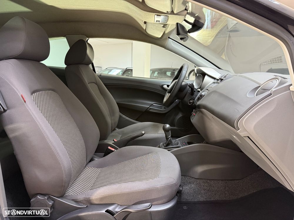 SEAT Ibiza SC 1.4 16V Good Stuff - 10