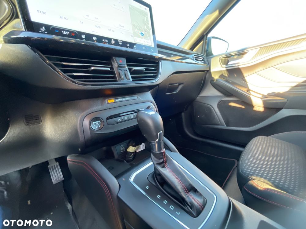 Ford Focus 1.0 EcoBoost Hybrid ST-LINE X - 16