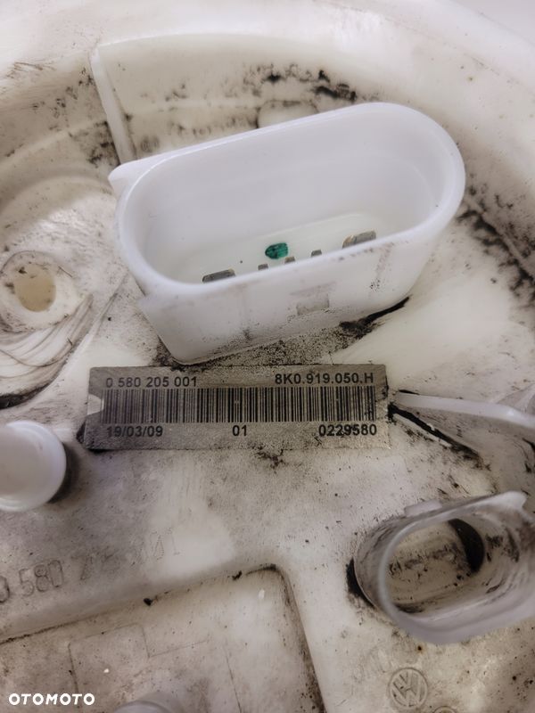 POMPA PALIWA AUDI A4 B8 A5 2.0 TDI 8K0919050H - 4