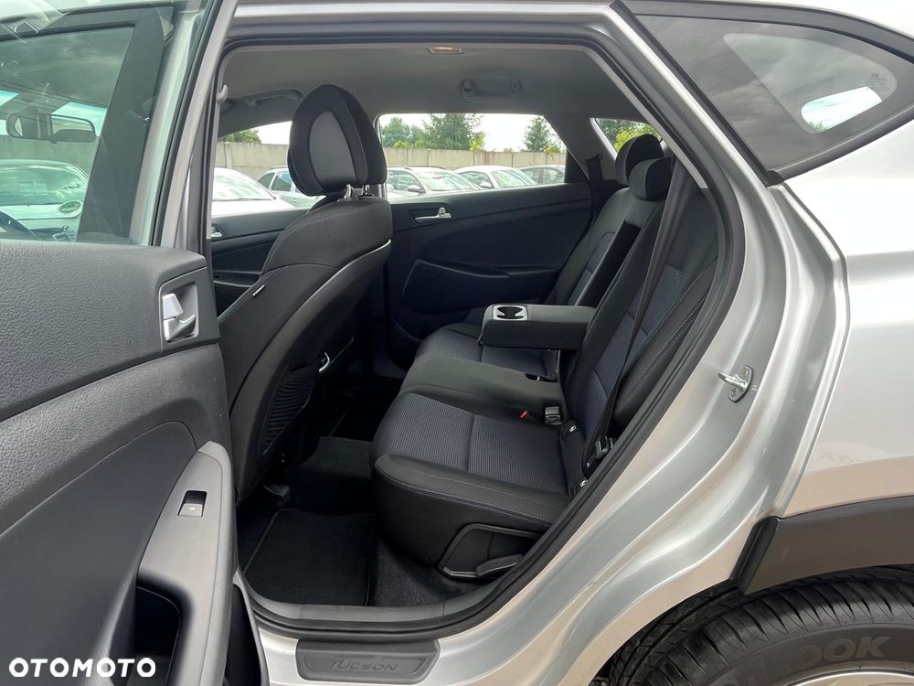Hyundai Tucson 1.7 CRDI BlueDrive Comfort 2WD DCT - 38