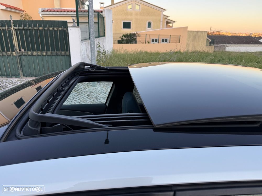 Peugeot 308 225 e-EAT8 GT - 15