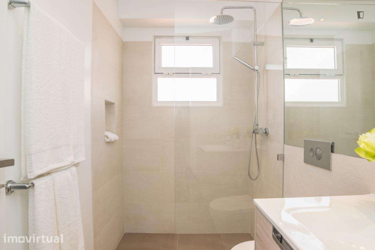Apartamento com 2 quartos - localizado em Faro - Grande imagem: 5/12