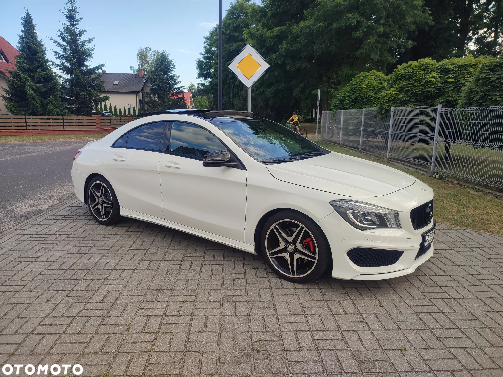 Mercedes-Benz CLA 220 d 7G-DCT AMG Line - 2