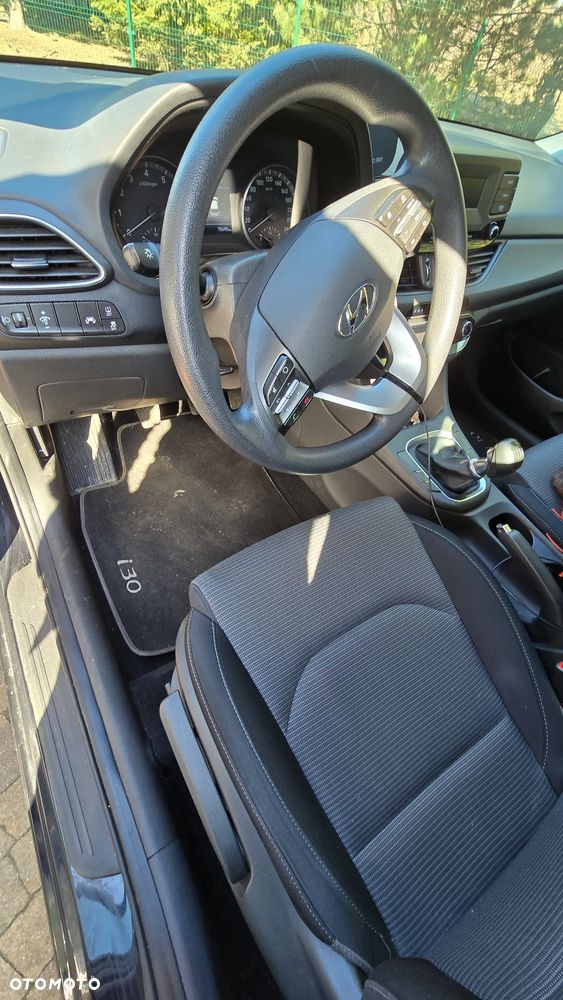Hyundai i30 1.4 Classic + - 3