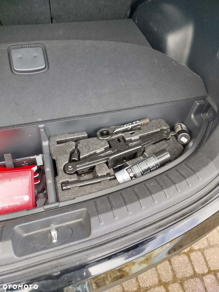 Hyundai Santa Fe 2.0 T Sport Utility - 36