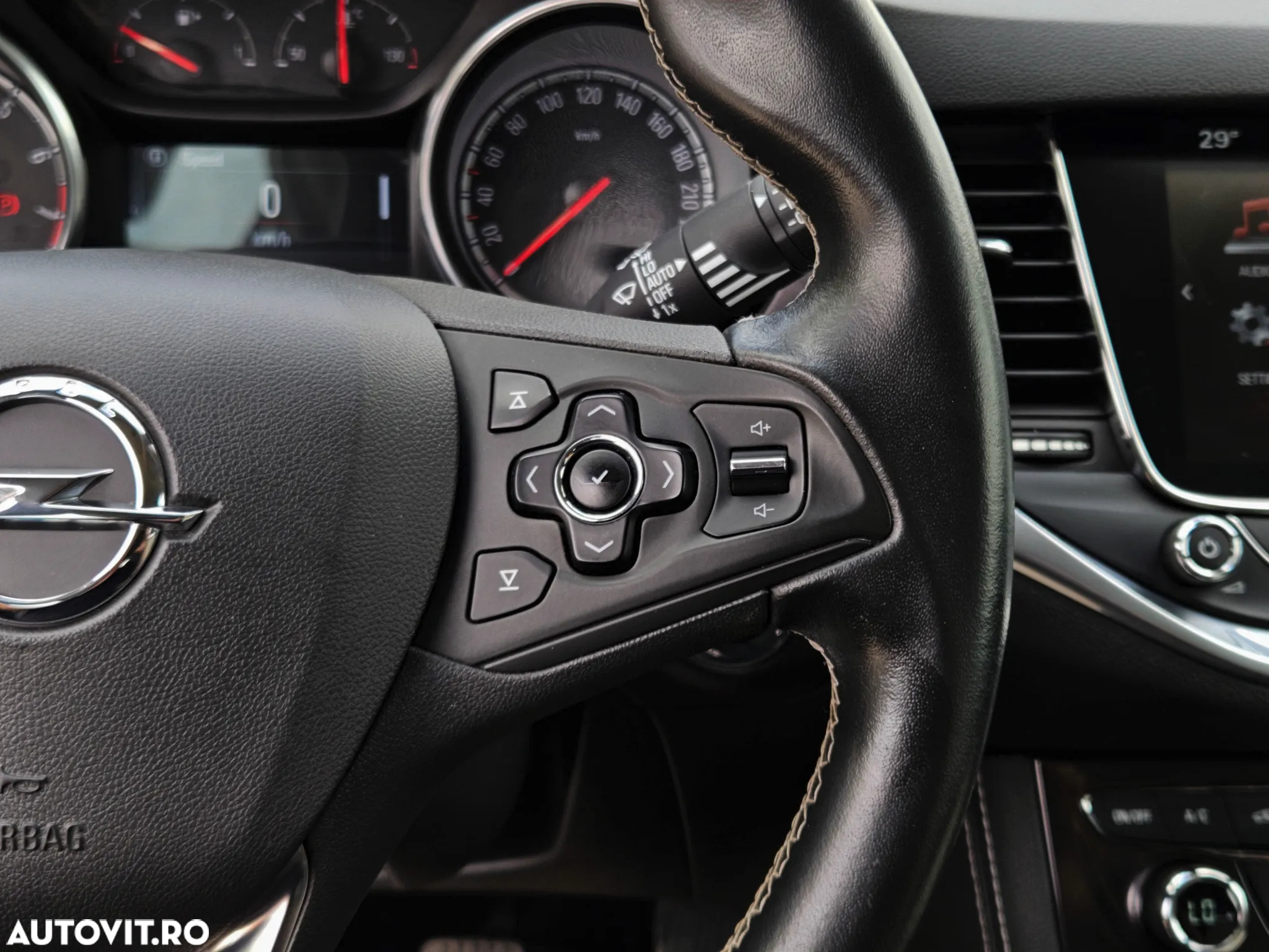 Opel Astra 1.4 Turbo ECOTEC Innovation - 18
