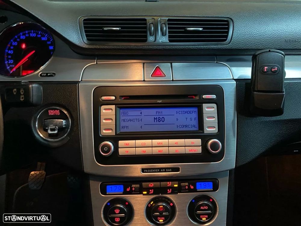 VW Passat Variant 2.0 TDi Highline - 11