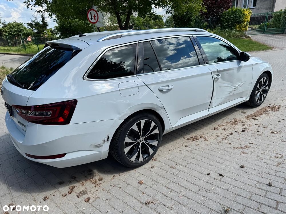 Skoda Superb 2.0 TDI 4x4 DSG Ambition - 10