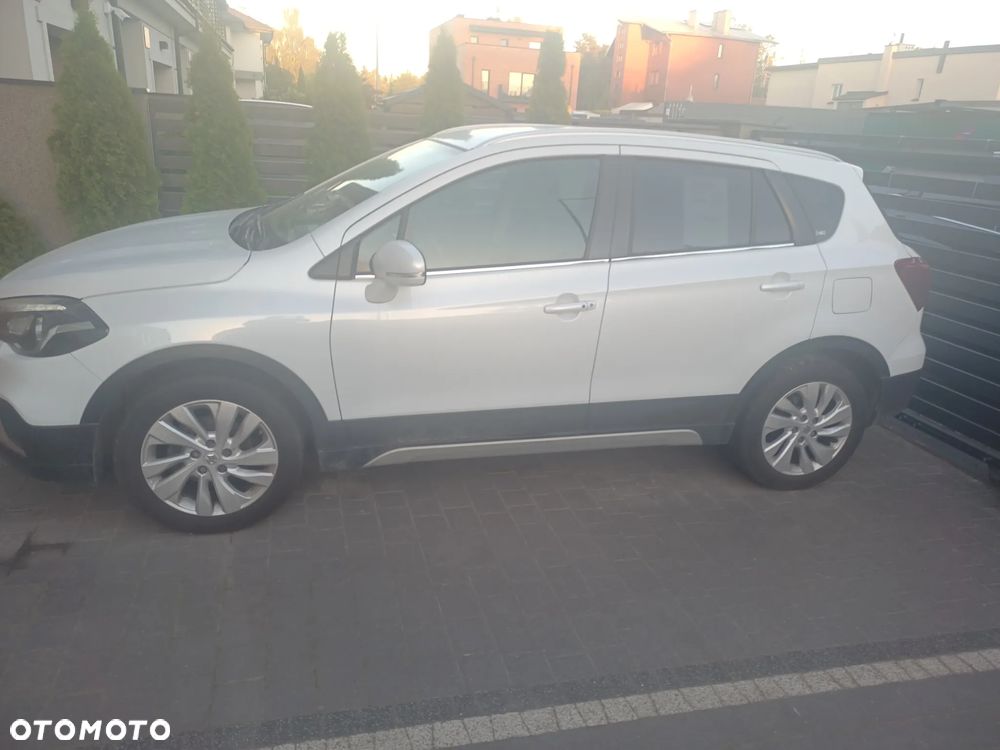 Suzuki S-Cross - 2