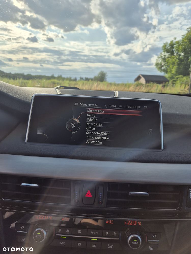BMW X5 xDrive40d - 24