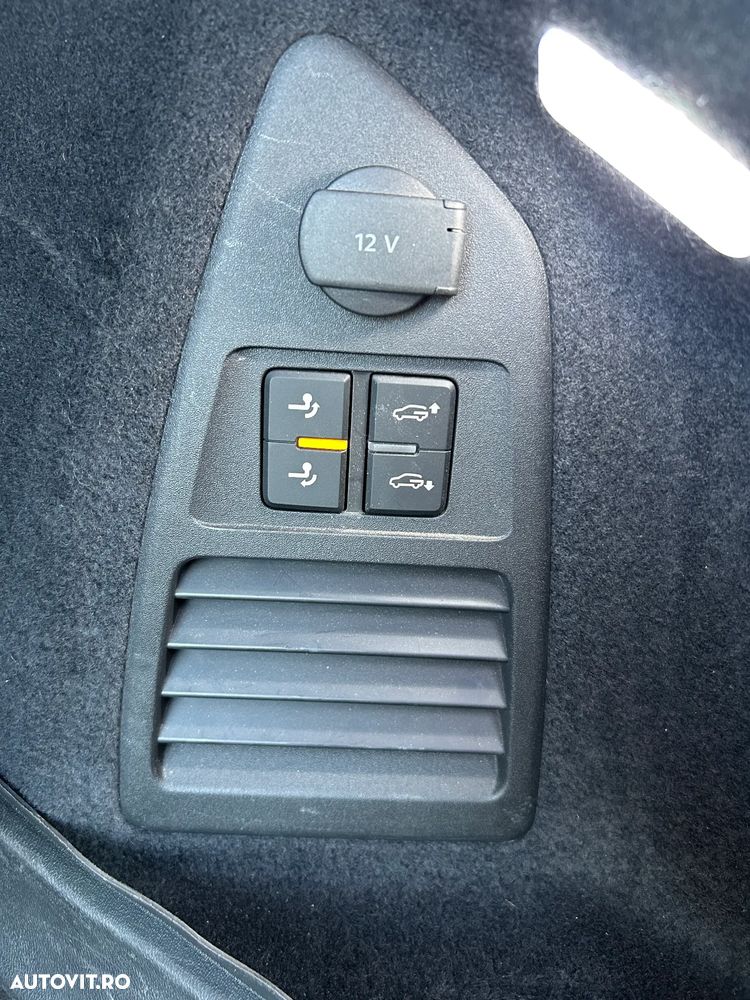 Volkswagen Touareg V6 TDI 4MOTION Elegance - 3